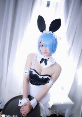 中文字幕久久无码熟妇精品_720电影在线看
