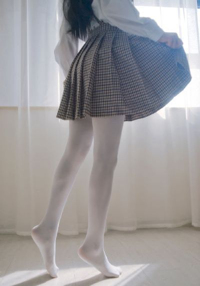 九月色婷婷_HD完整版观看