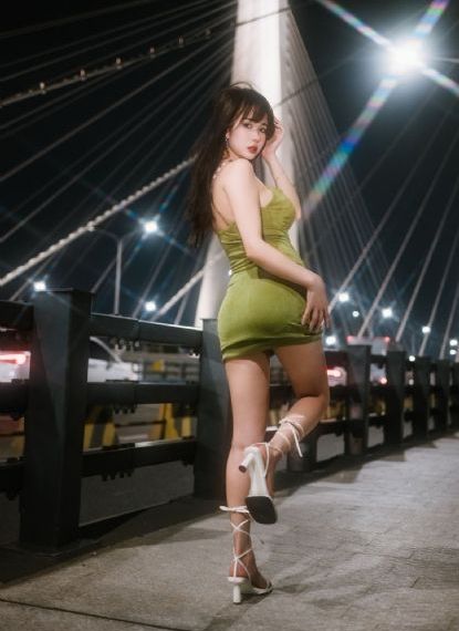 一个人免费观看播放视频免费_高清在线播放观看